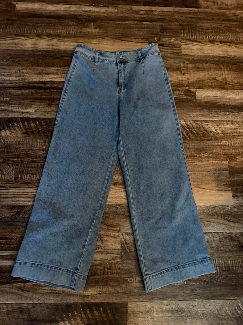 High-Rise Wide-Leg Jeans in Light Blue Denim